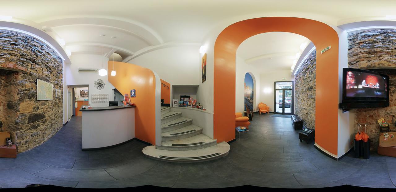 Hotel Fiume Genua Buitenkant foto